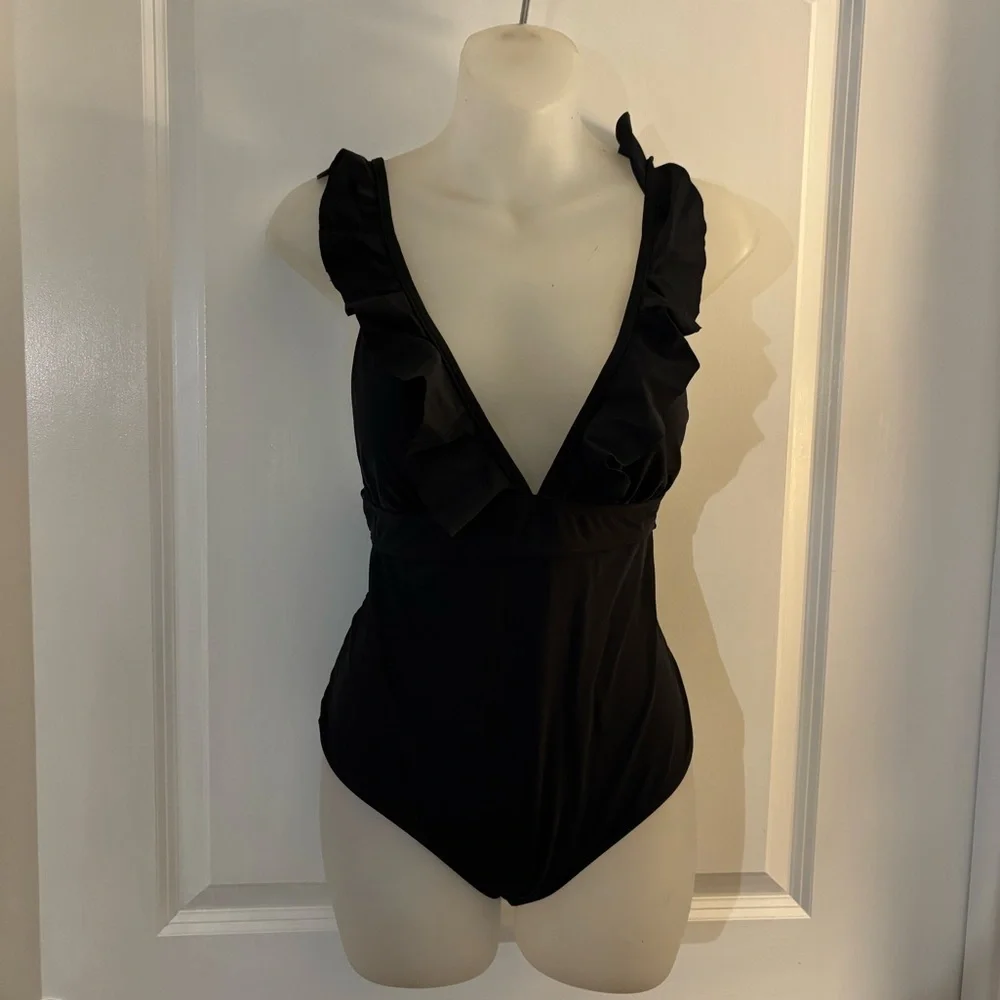 Sporlike Black Ruffled One Piece Swimsuit Sz M NWT